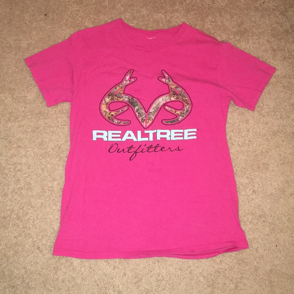 Real tree Outfitters tshirt